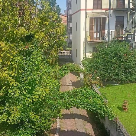 Vialetto V. Pastro 10 Bed & Breakfast Milan Luaran gambar