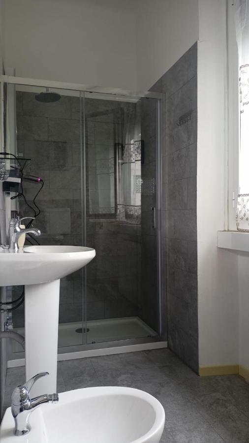 Vialetto V. Pastro 10 Bed & Breakfast Milan Luaran gambar